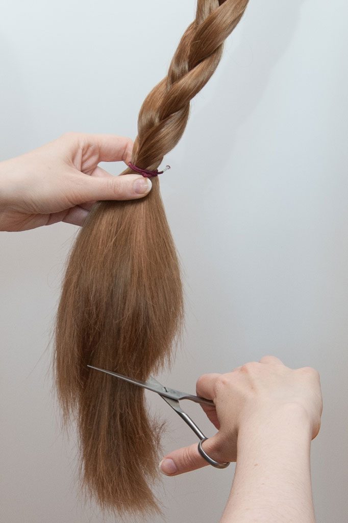 trimming the tip of the braid