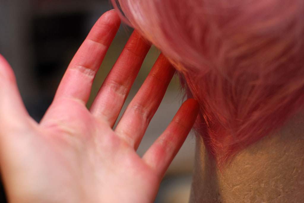 dyed wig rub-off
