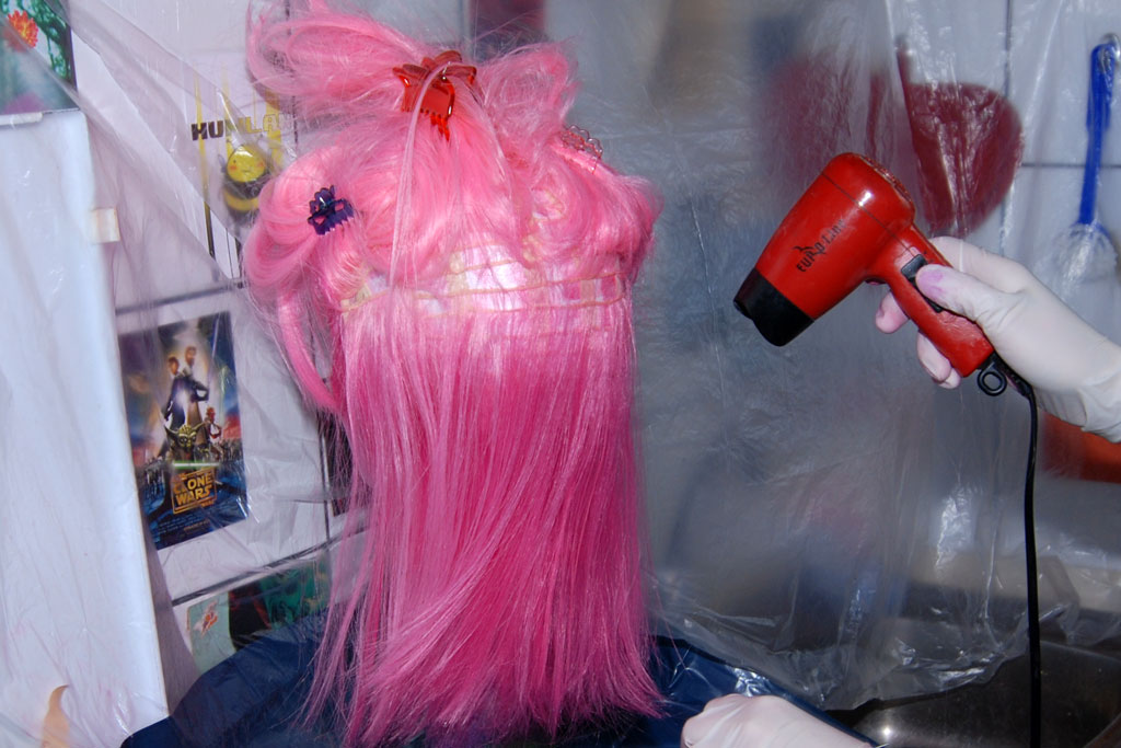 heat setting wig dye