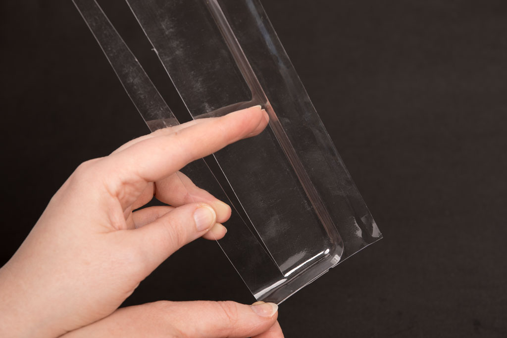 blister packaging with curved edge